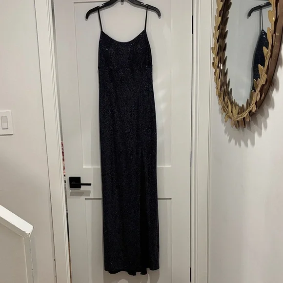 Aqua Sequins gown - Picture 4 of 5